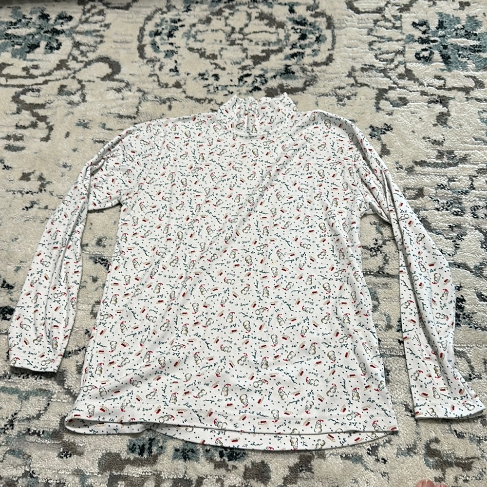 Holiday times size small women top in good condition